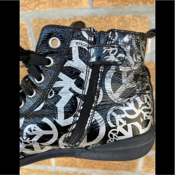 Moschino sneakers size 36/5.5 - Picture 9 of 16